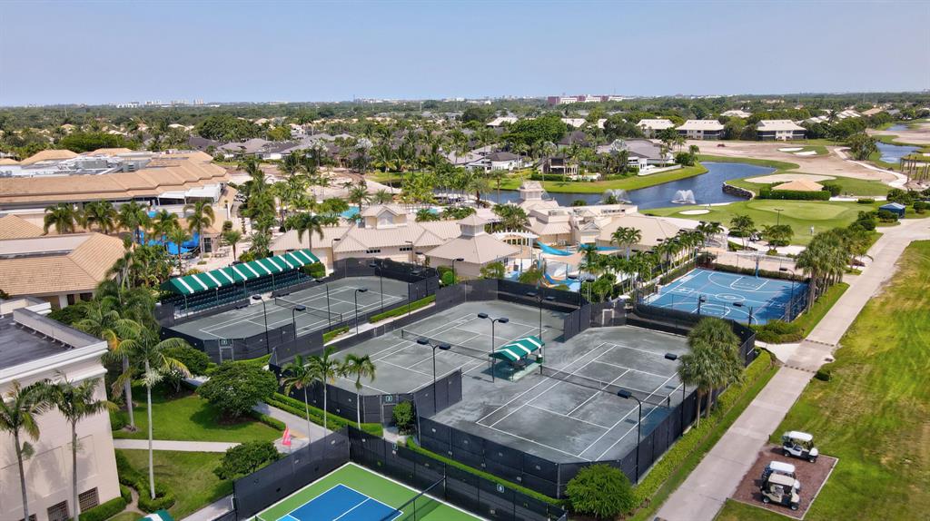 VINTAGE OAKS / POLO CLUB - Residential