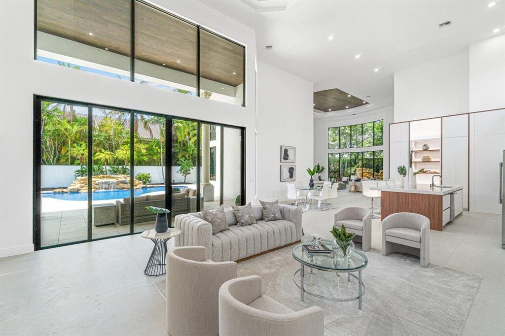 VINTAGE OAKS / POLO CLUB - Residential