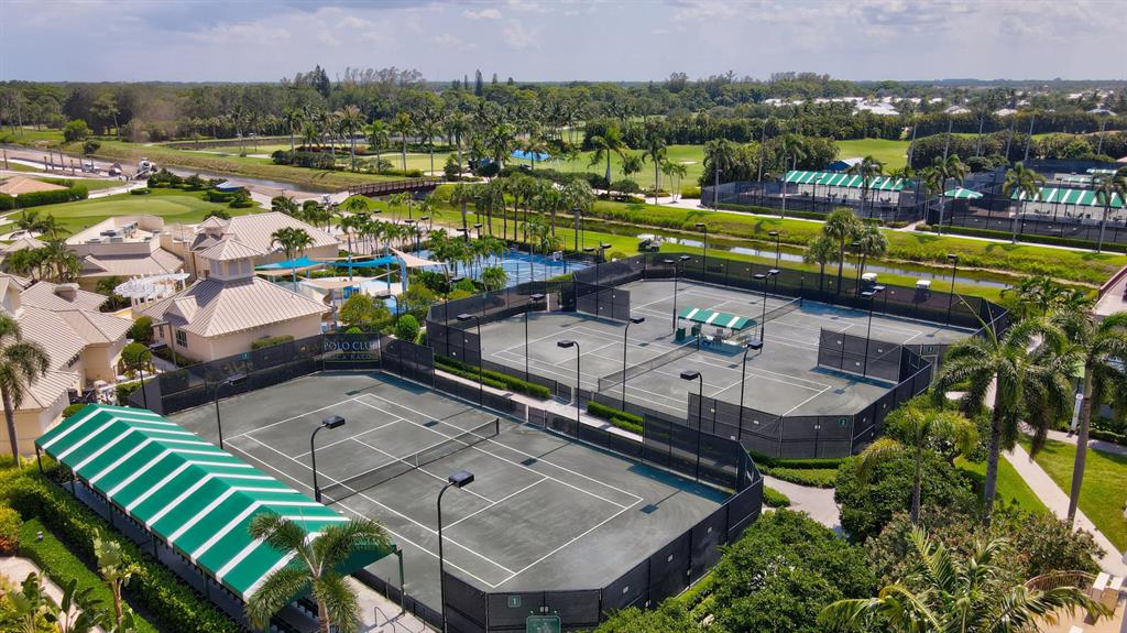 VINTAGE OAKS / POLO CLUB - Residential