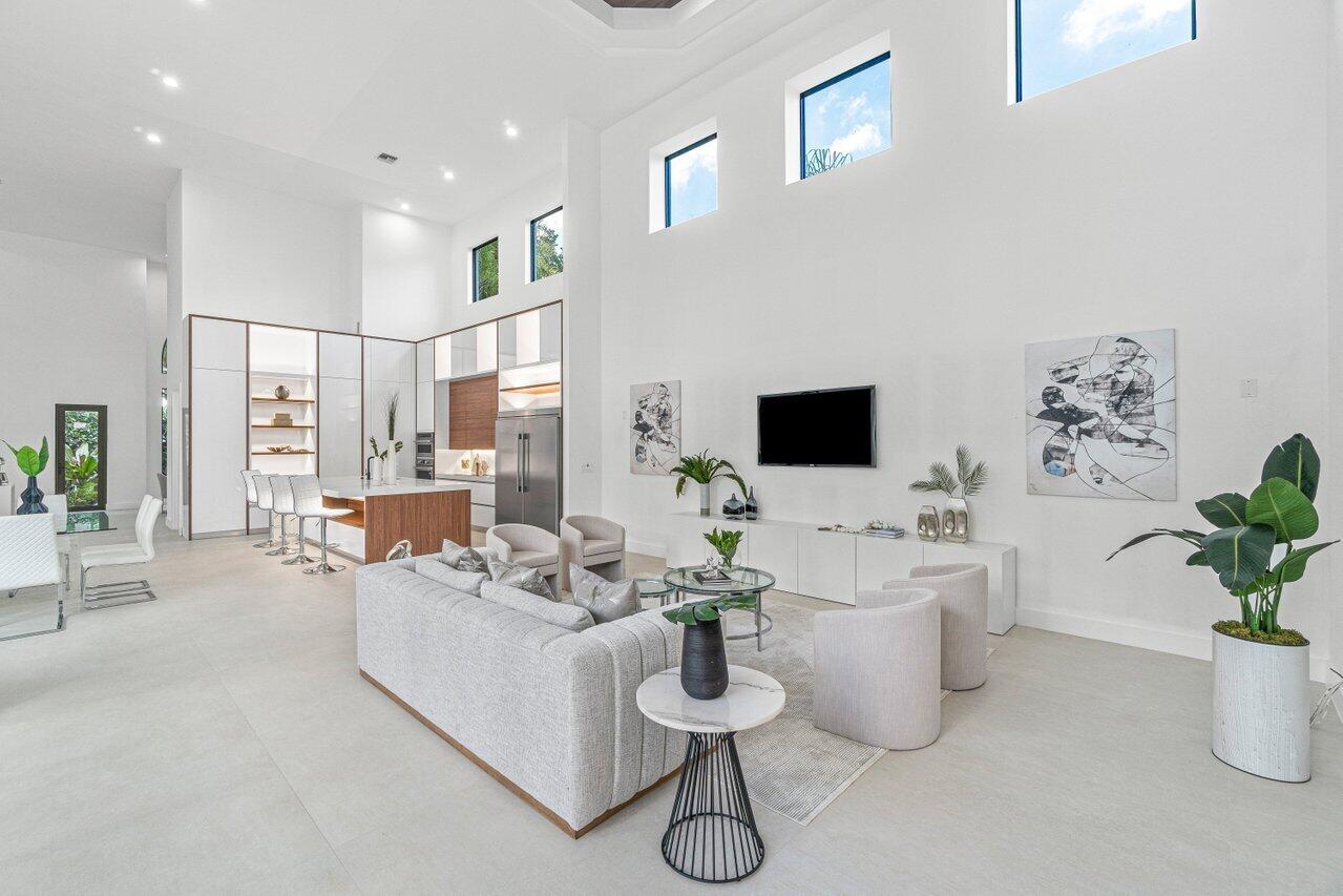 VINTAGE OAKS / POLO CLUB - Residential