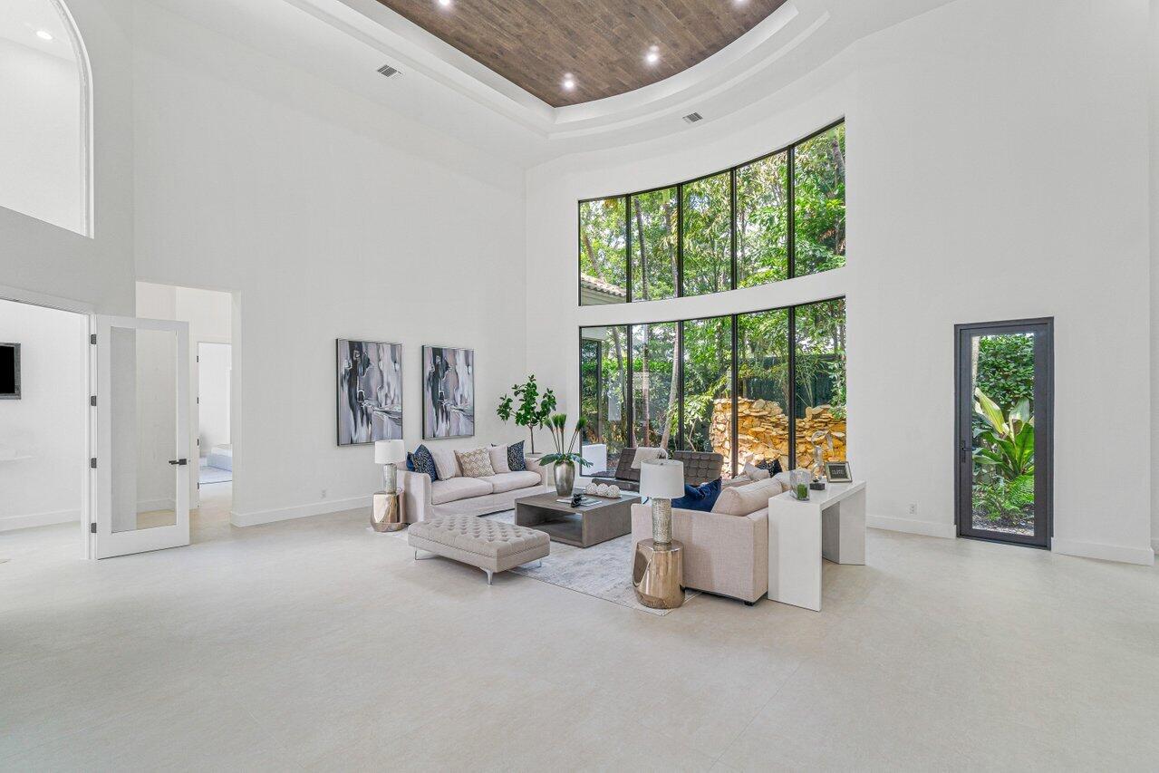 VINTAGE OAKS / POLO CLUB - Residential