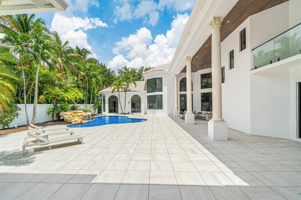 VINTAGE OAKS / POLO CLUB - Residential