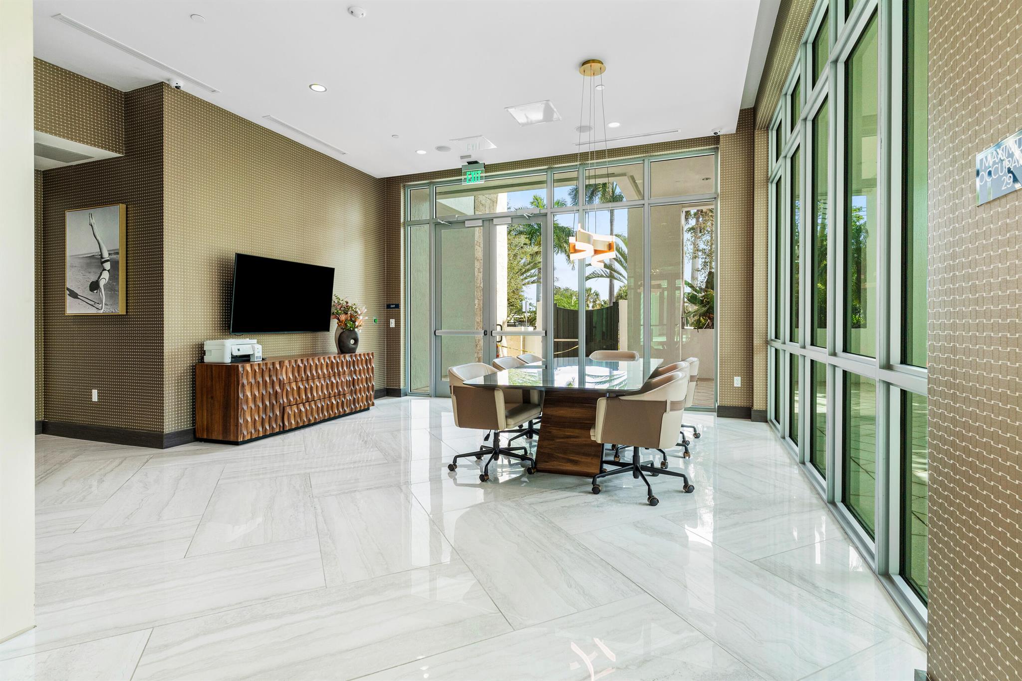 ROYAL PALM RESIDENCES CON - Residential Lease