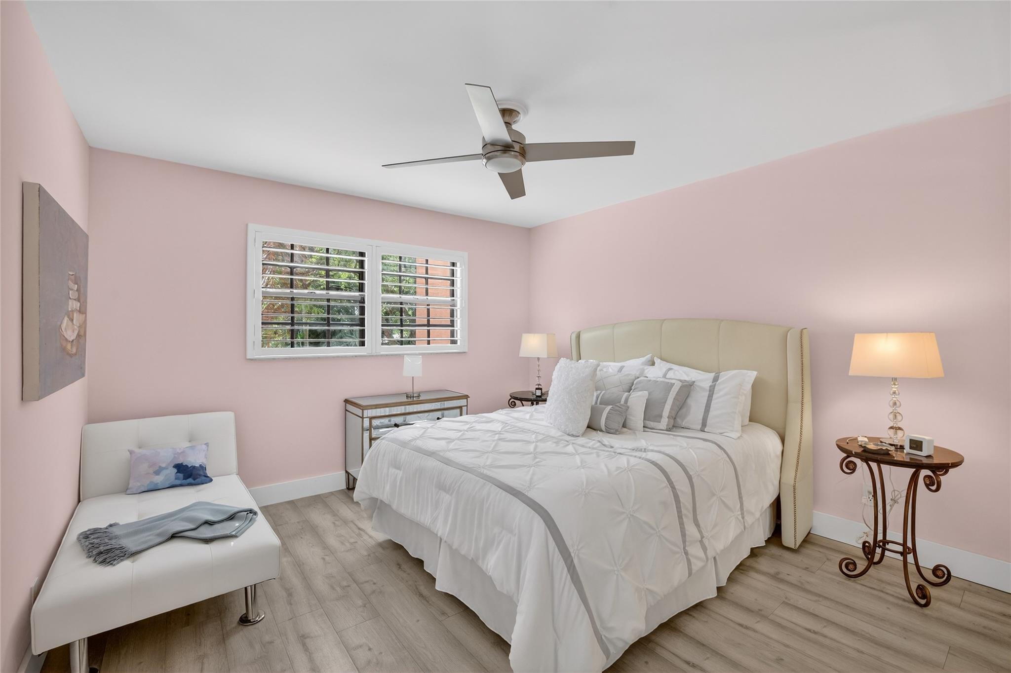 Spanish Springs Townhomes - Residential