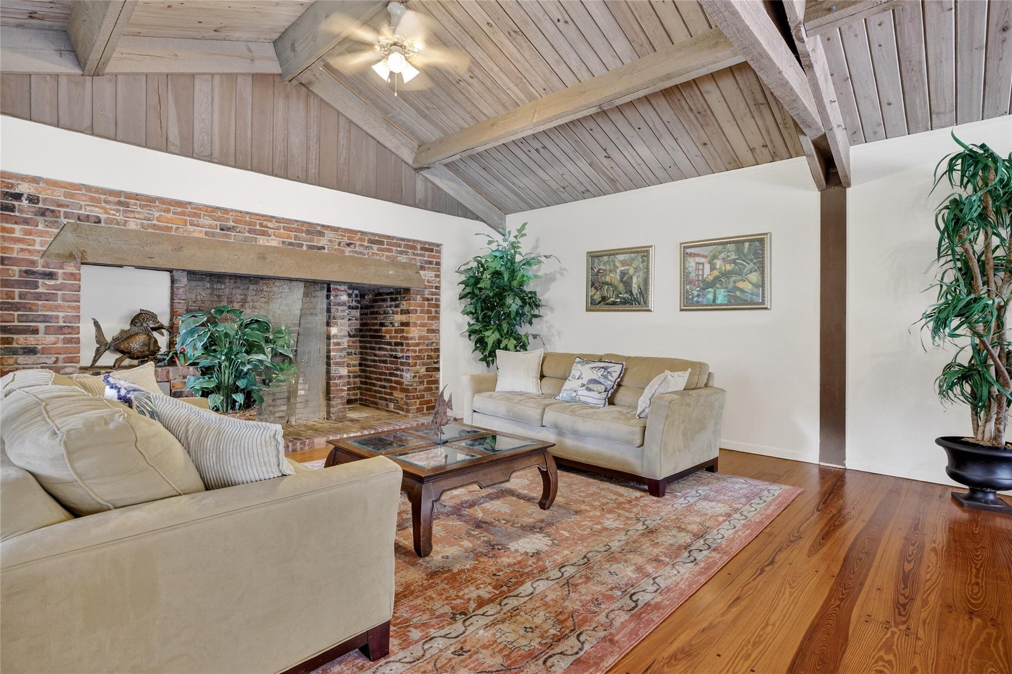 Spanish Springs Townhomes - Residential