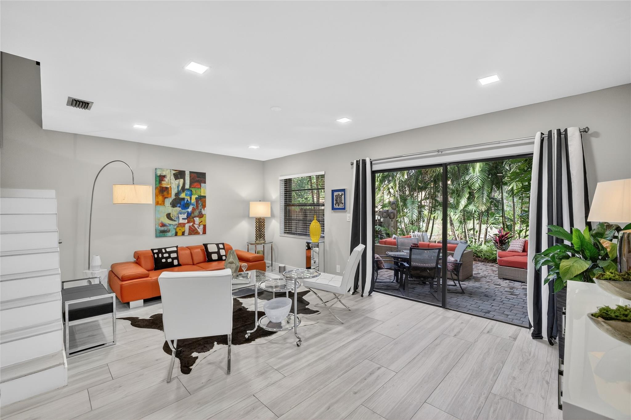 Spanish Springs Townhomes - Residential