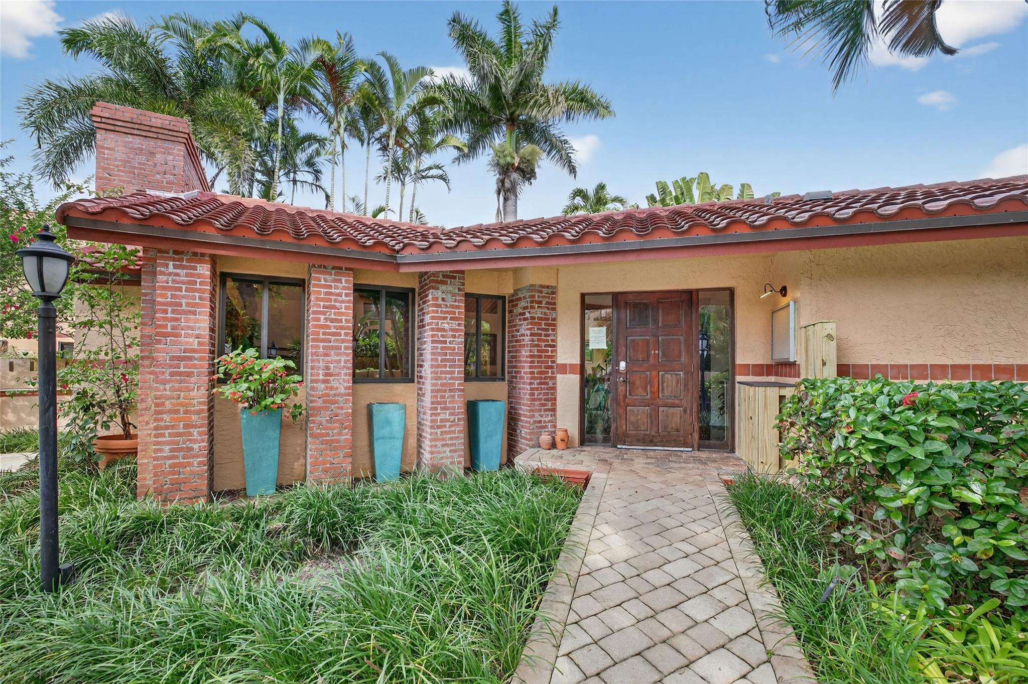 Spanish Springs Townhomes - Residential