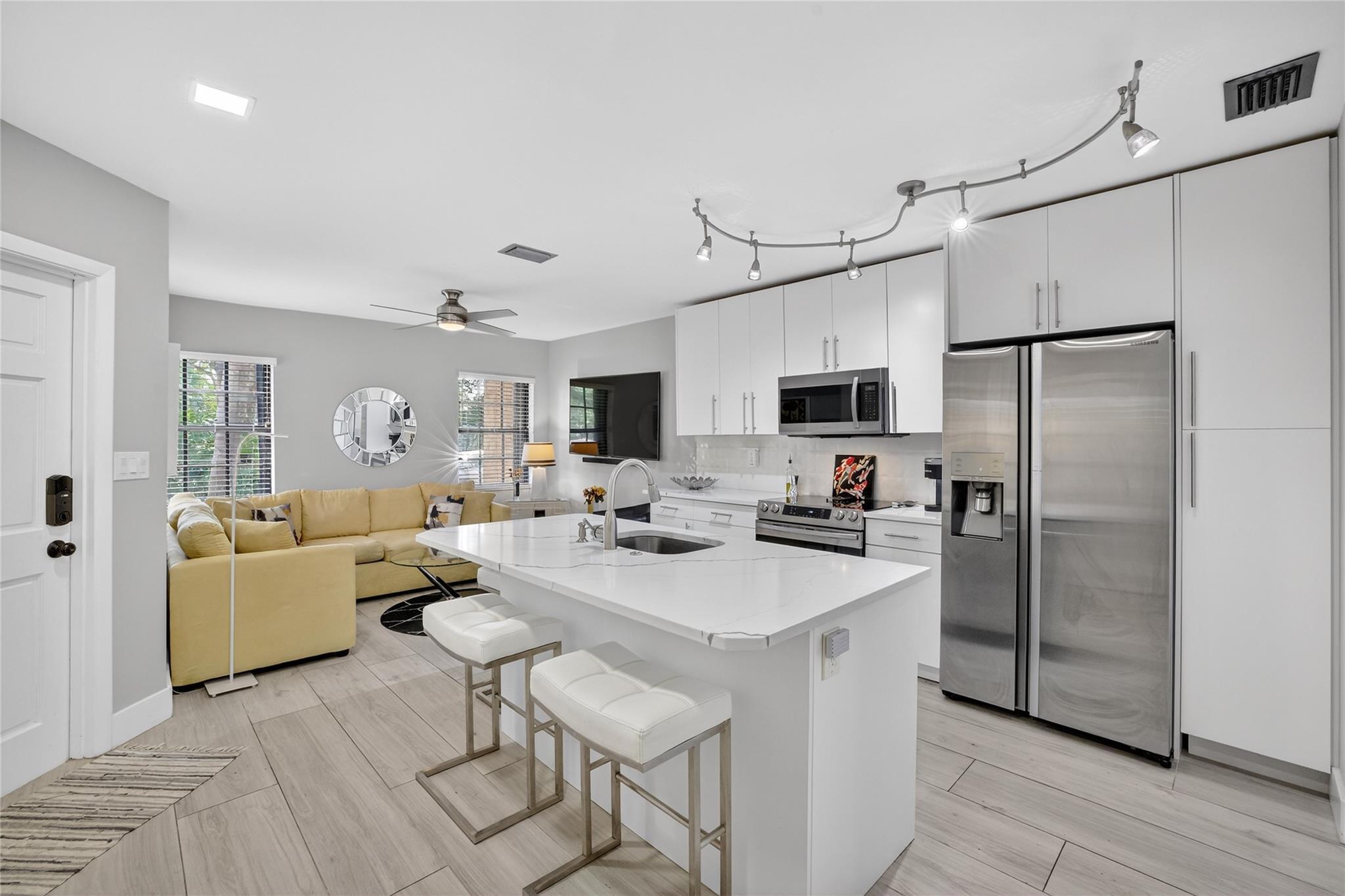 Spanish Springs Townhomes - Residential