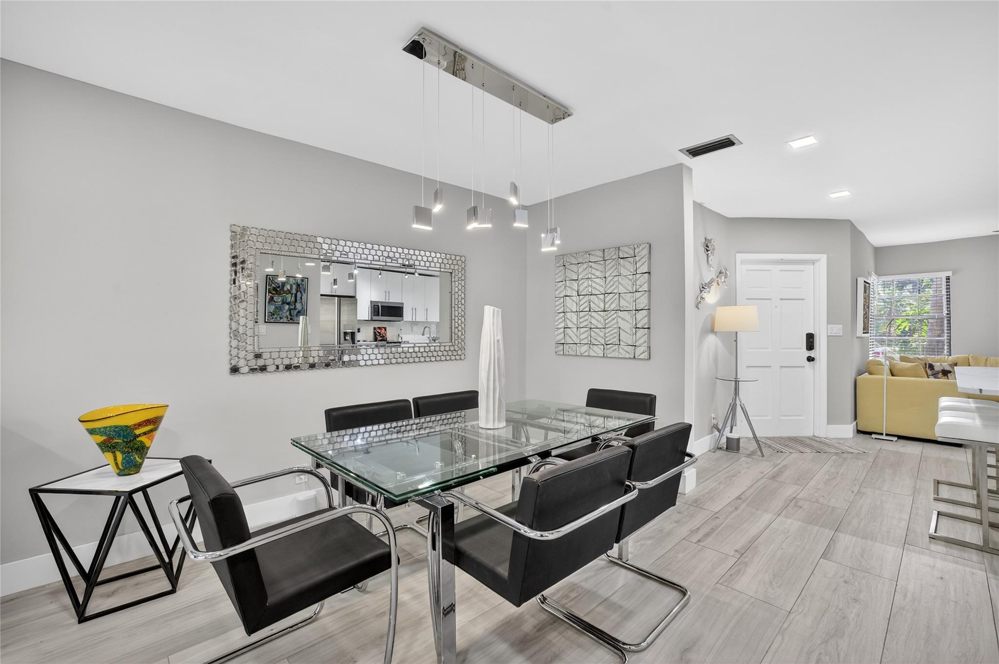 Spanish Springs Townhomes - Residential