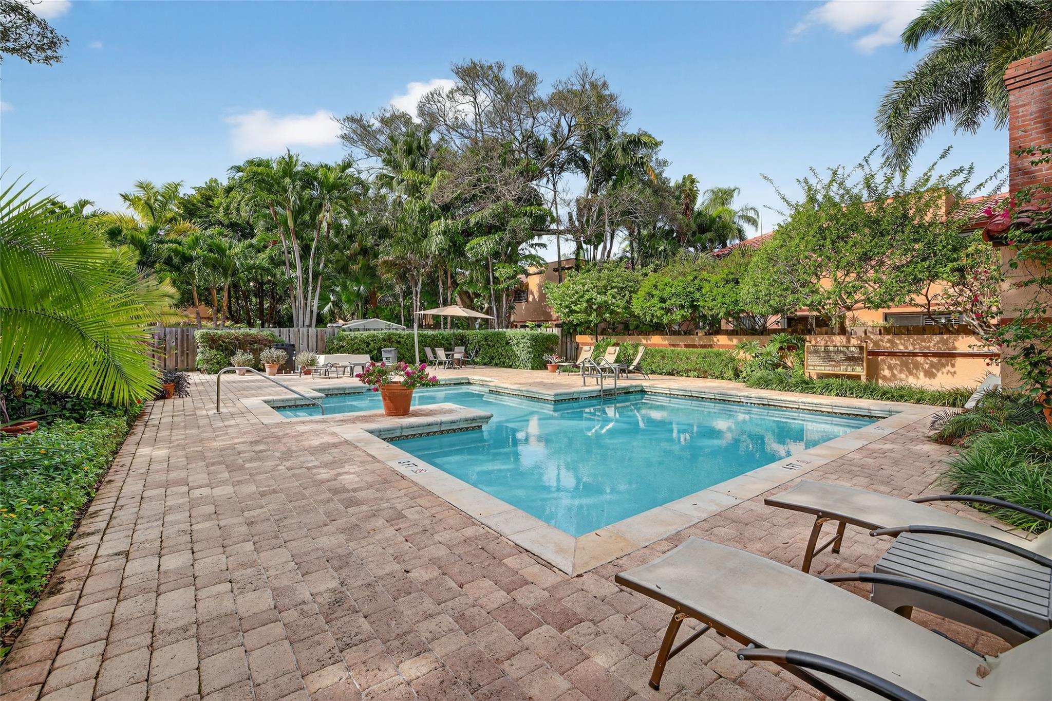 Spanish Springs Townhomes - Residential