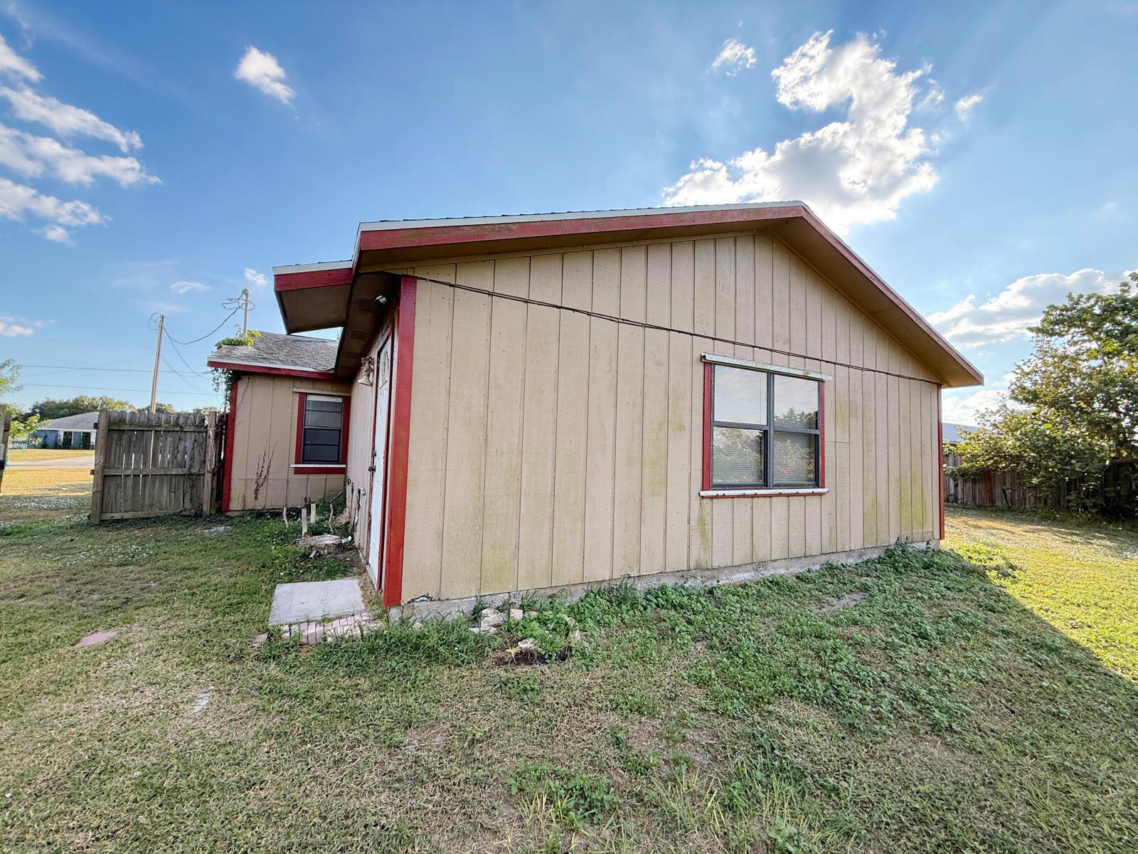 TAYLOR CREEK - Residential