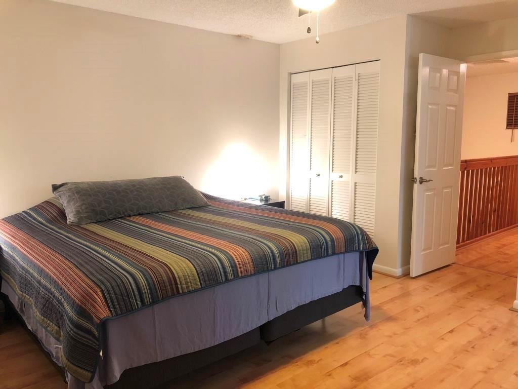 Sherbrooke 142-37 B - Residential Lease