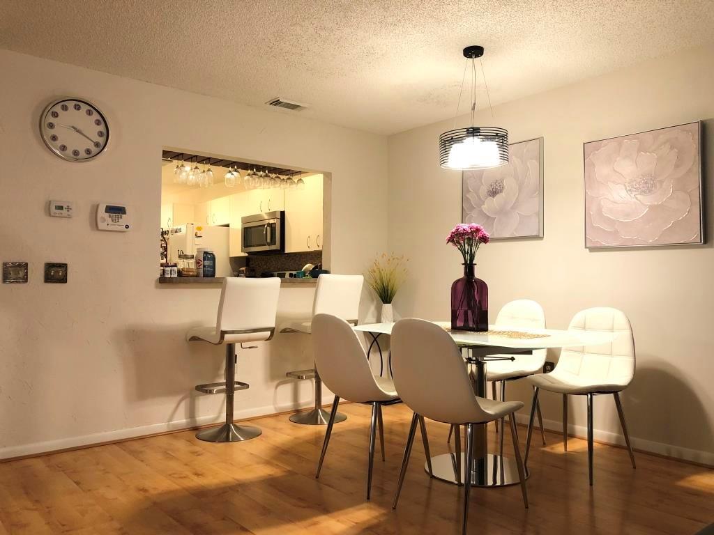 Sherbrooke 142-37 B - Residential Lease