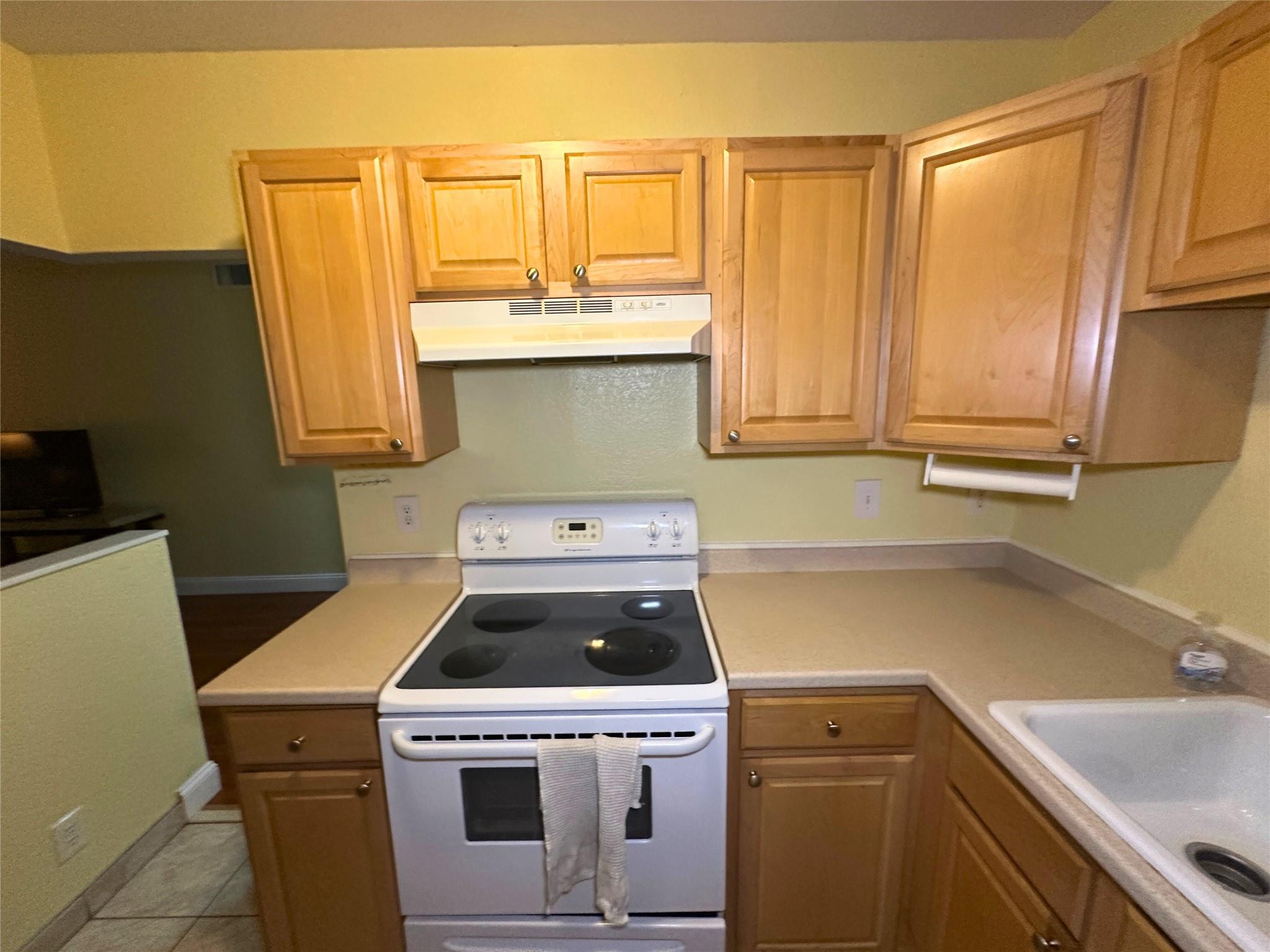 Imperial Point Colonnades - Residential Lease