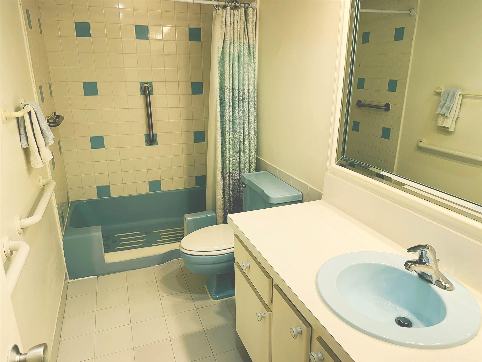 MAYBURY MANSIONS CONDO - Residential