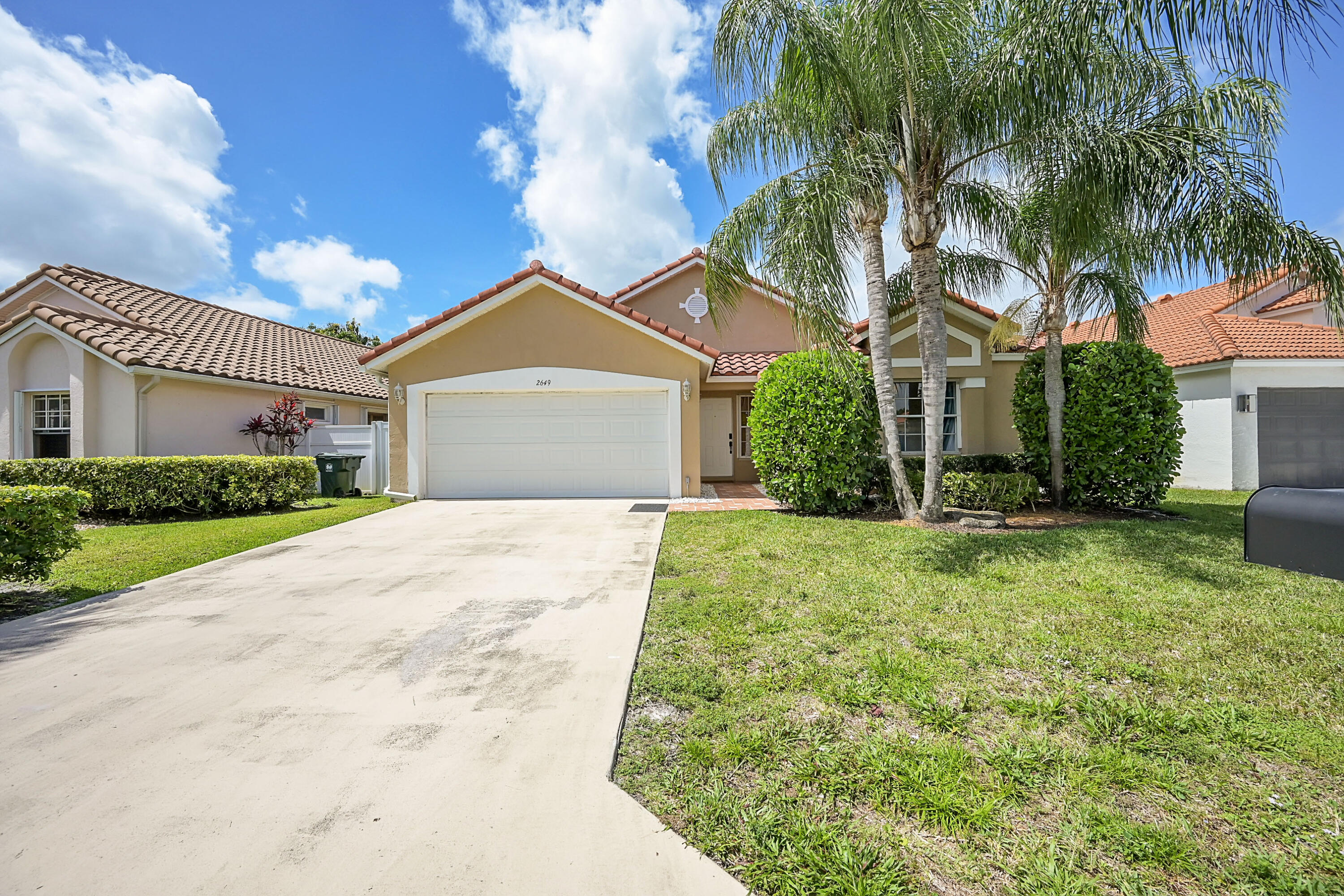 2649 Fairway Cove Court