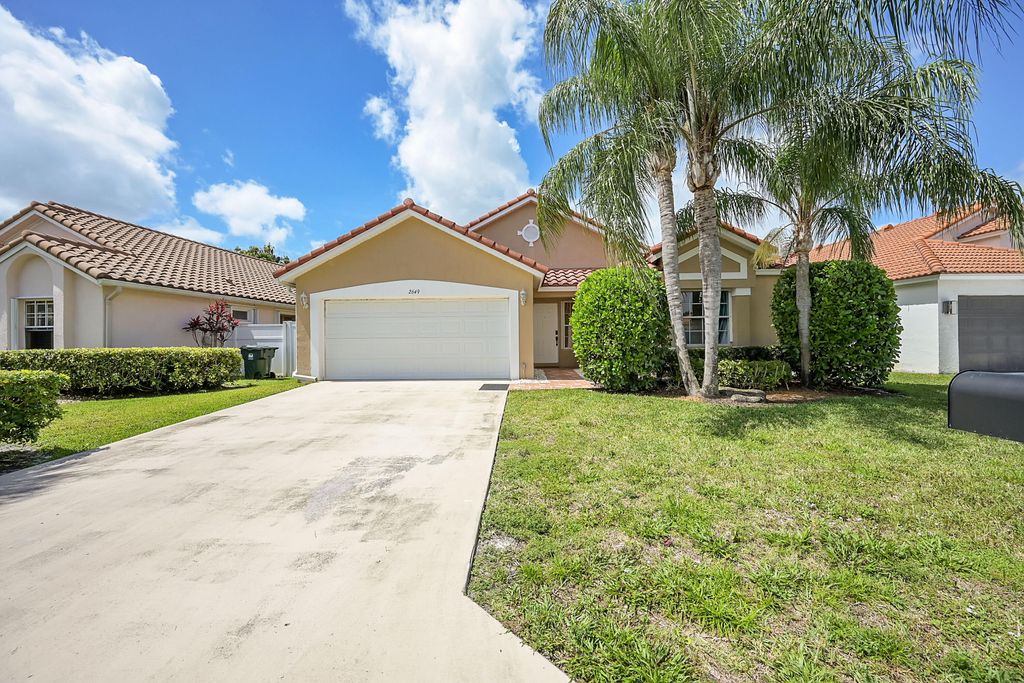 Photo of 2649 Fairway Cove Court, Wellington, FL 33414 (MLS # B26006752)