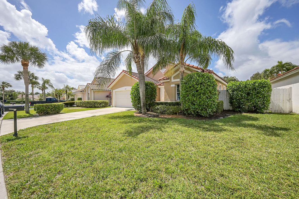 Photo of 2649 Fairway Cove Court, Wellington, FL 33414 (MLS # B26006752)