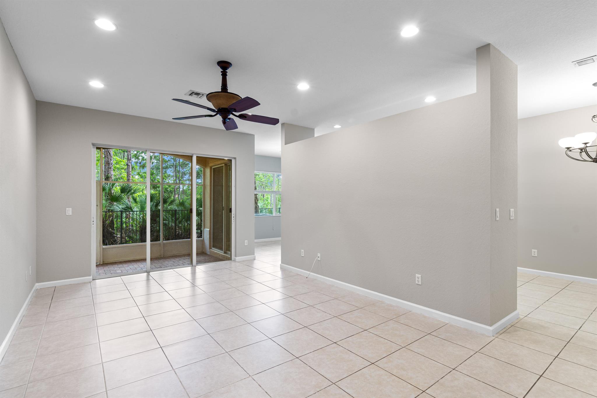 252 SW Otter Run Place