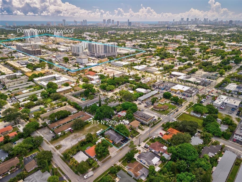 HOLLYWOOD LITTLE RANCHES - Residential Income