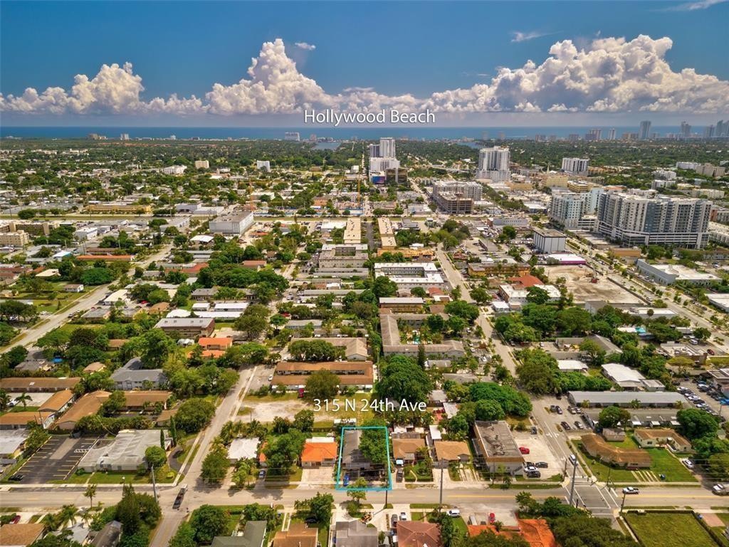 HOLLYWOOD LITTLE RANCHES - Residential Income