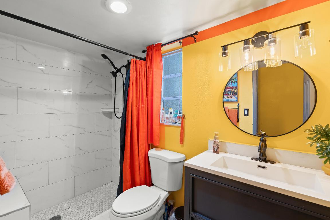 Tallwood East Condo - Residential