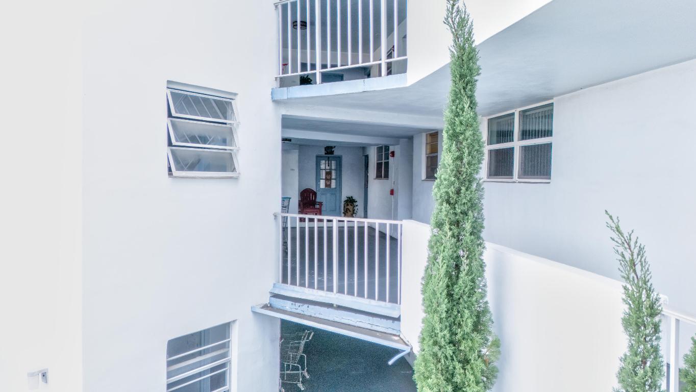 Tallwood East Condo - Residential