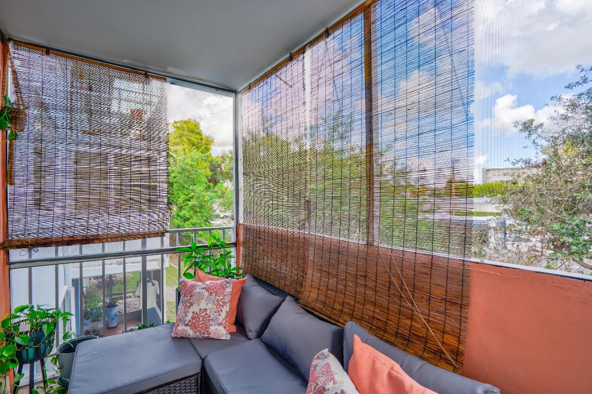 Tallwood East Condo - Residential