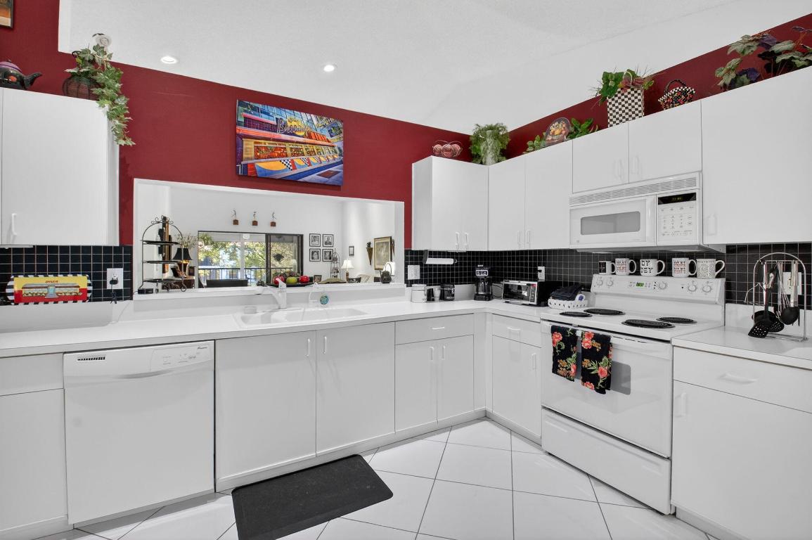 SUN VALLEY EAST CONDO - Residential