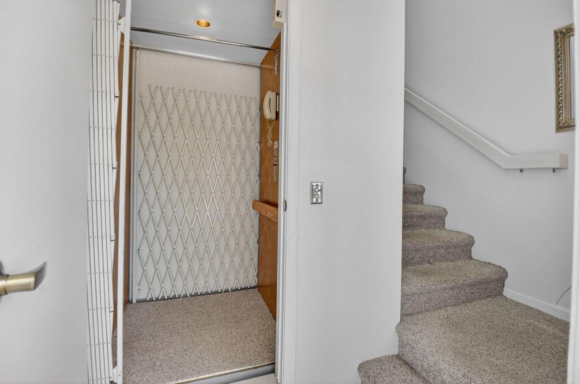 SUN VALLEY EAST CONDO - Residential