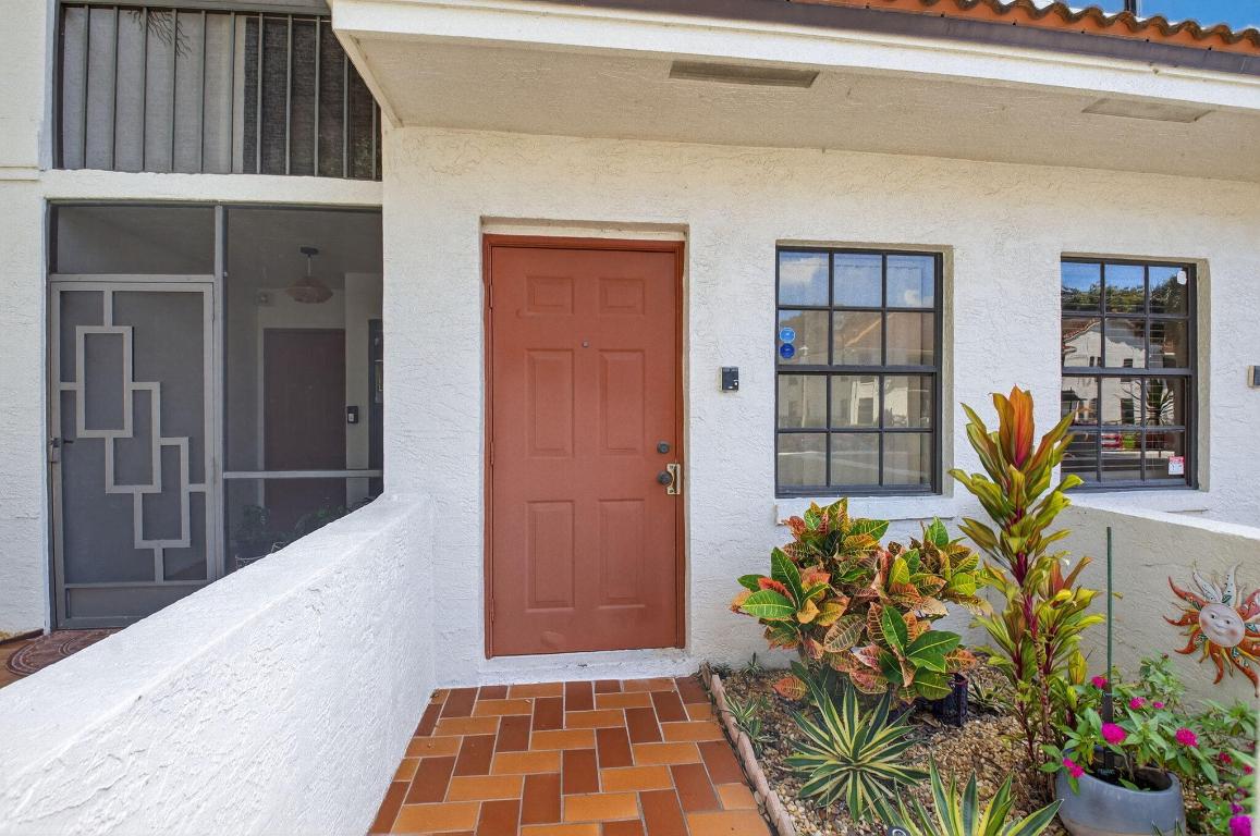 SUN VALLEY EAST CONDO - Residential