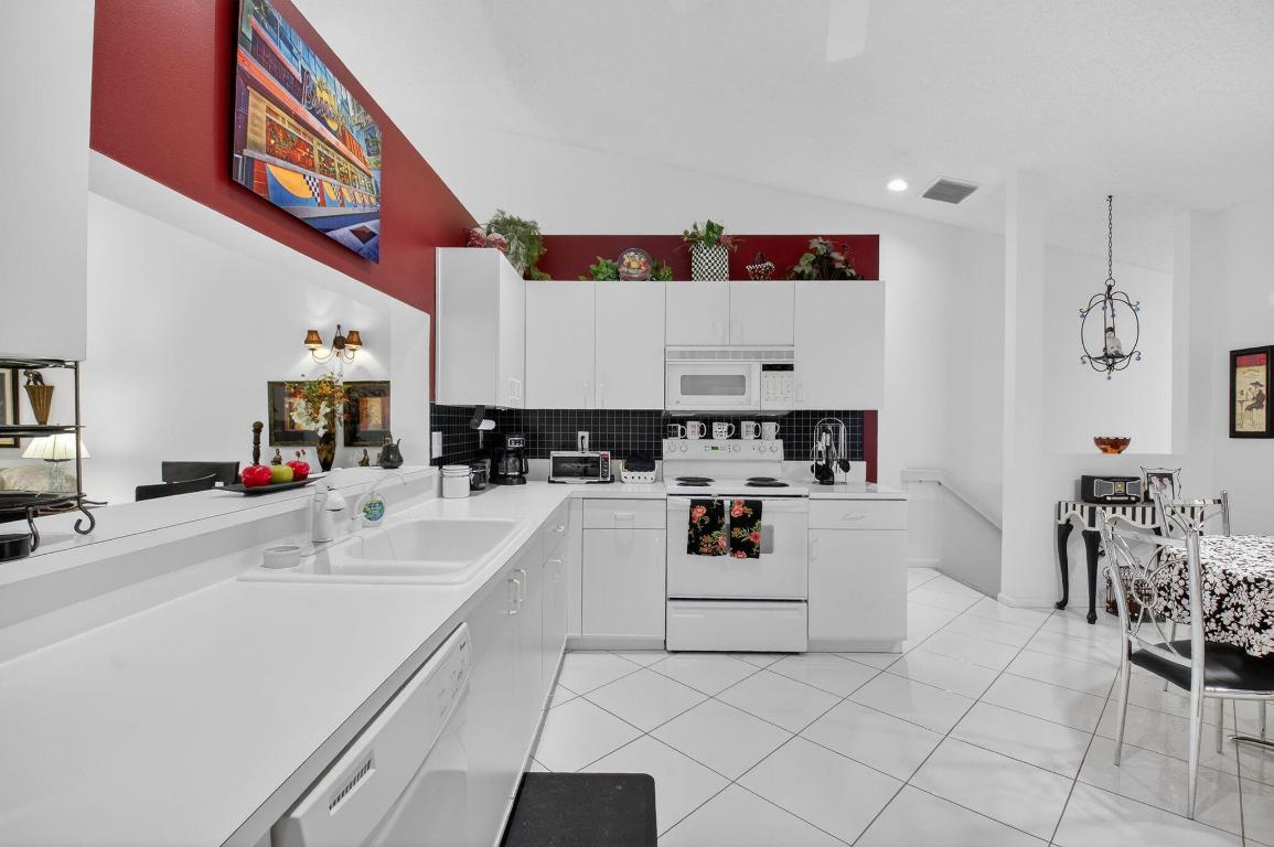 SUN VALLEY EAST CONDO - Residential