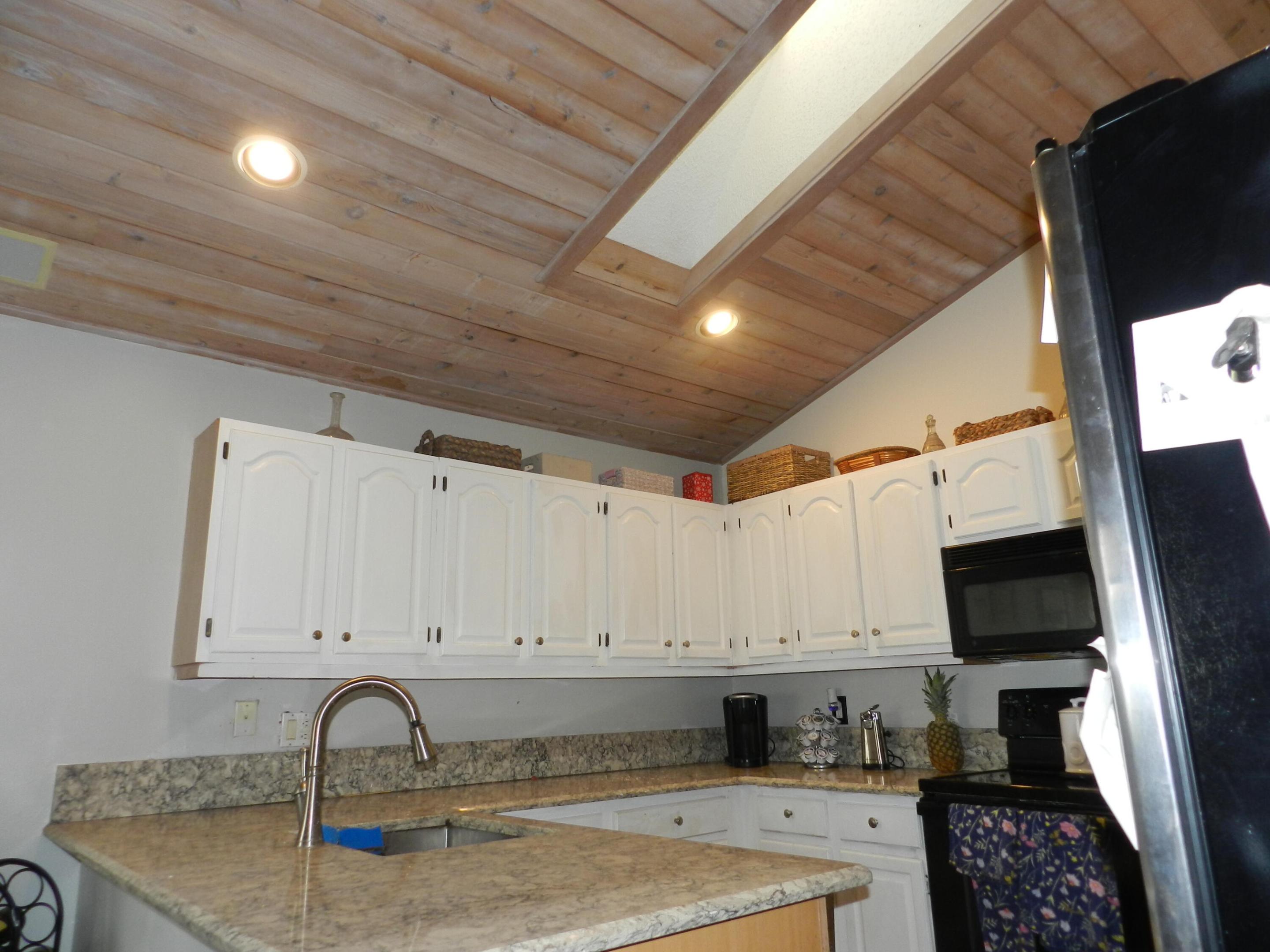 BREAKERS WEST 13 - Residential