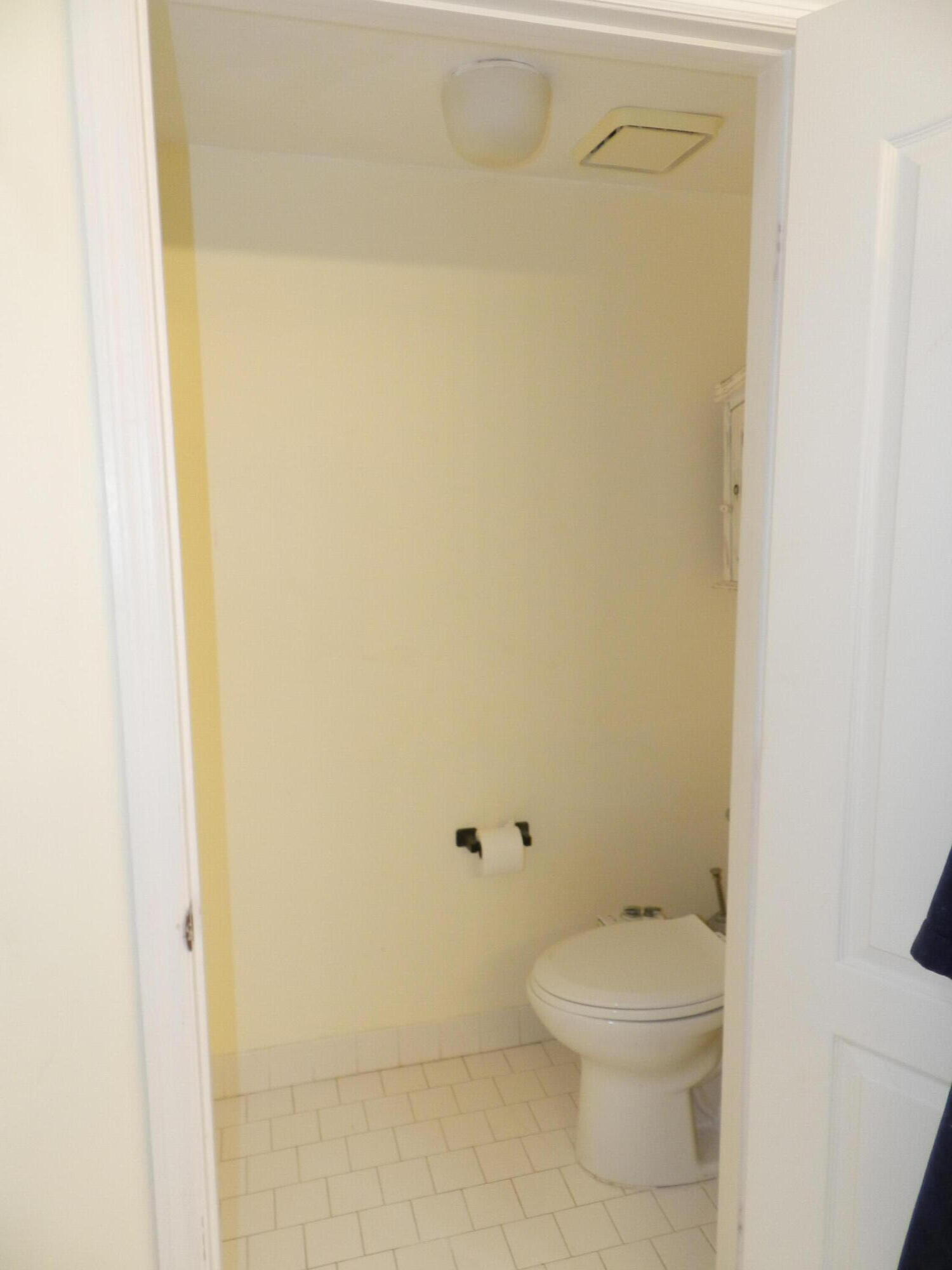 BREAKERS WEST 13 - Residential