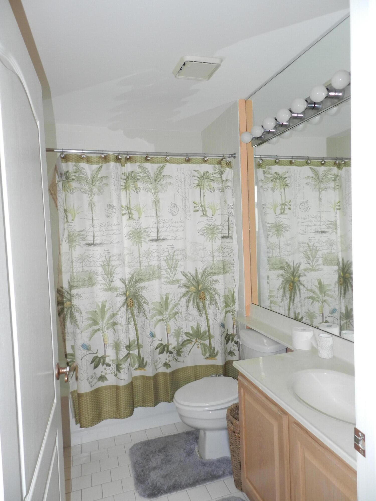 BREAKERS WEST 13 - Residential