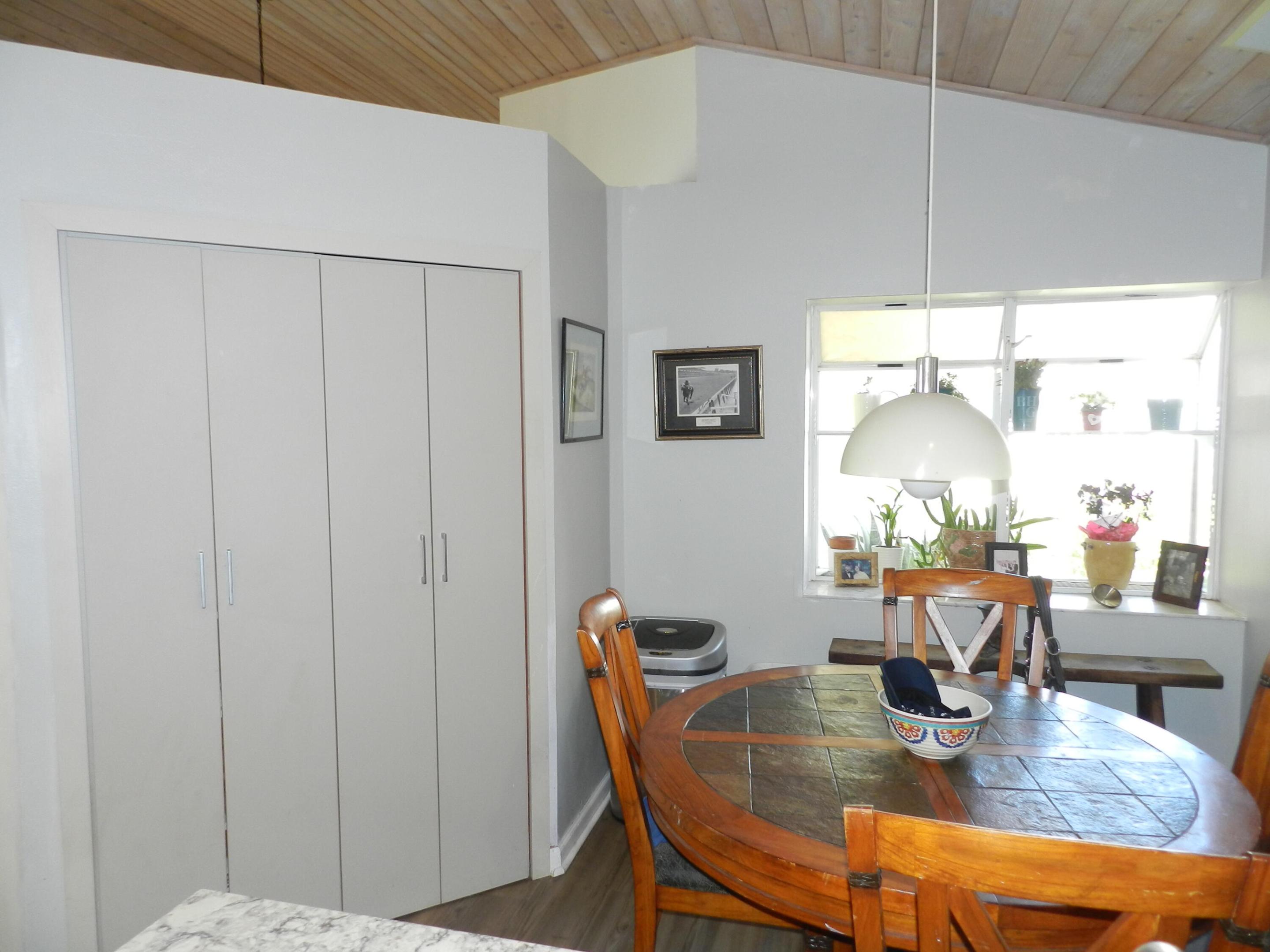 BREAKERS WEST 13 - Residential