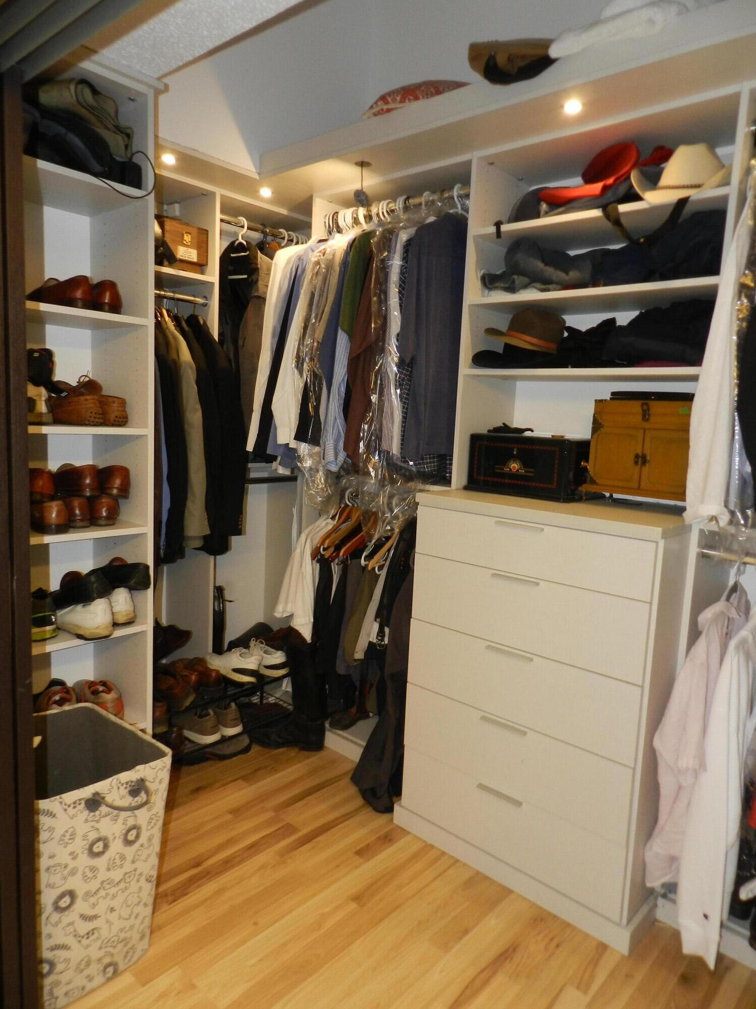 BREAKERS WEST 13 - Residential