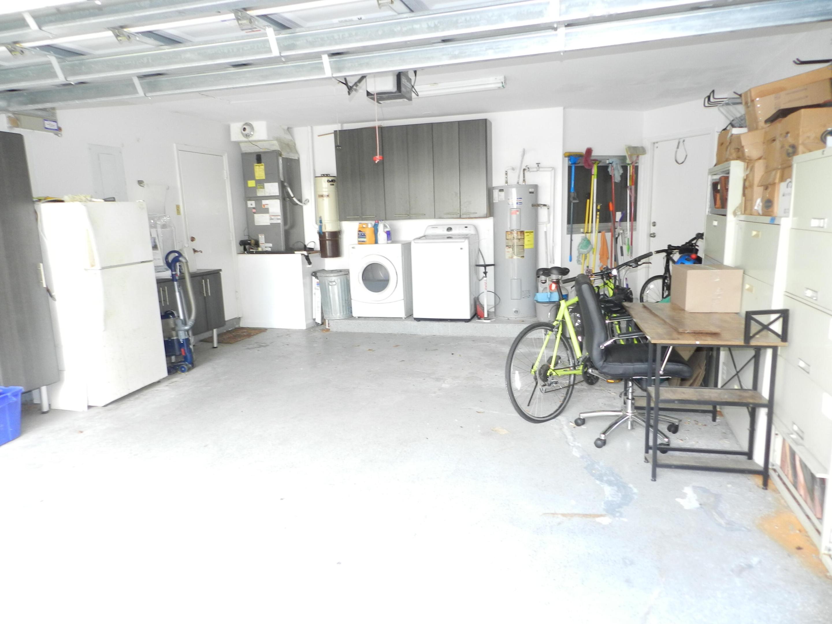 BREAKERS WEST 13 - Residential