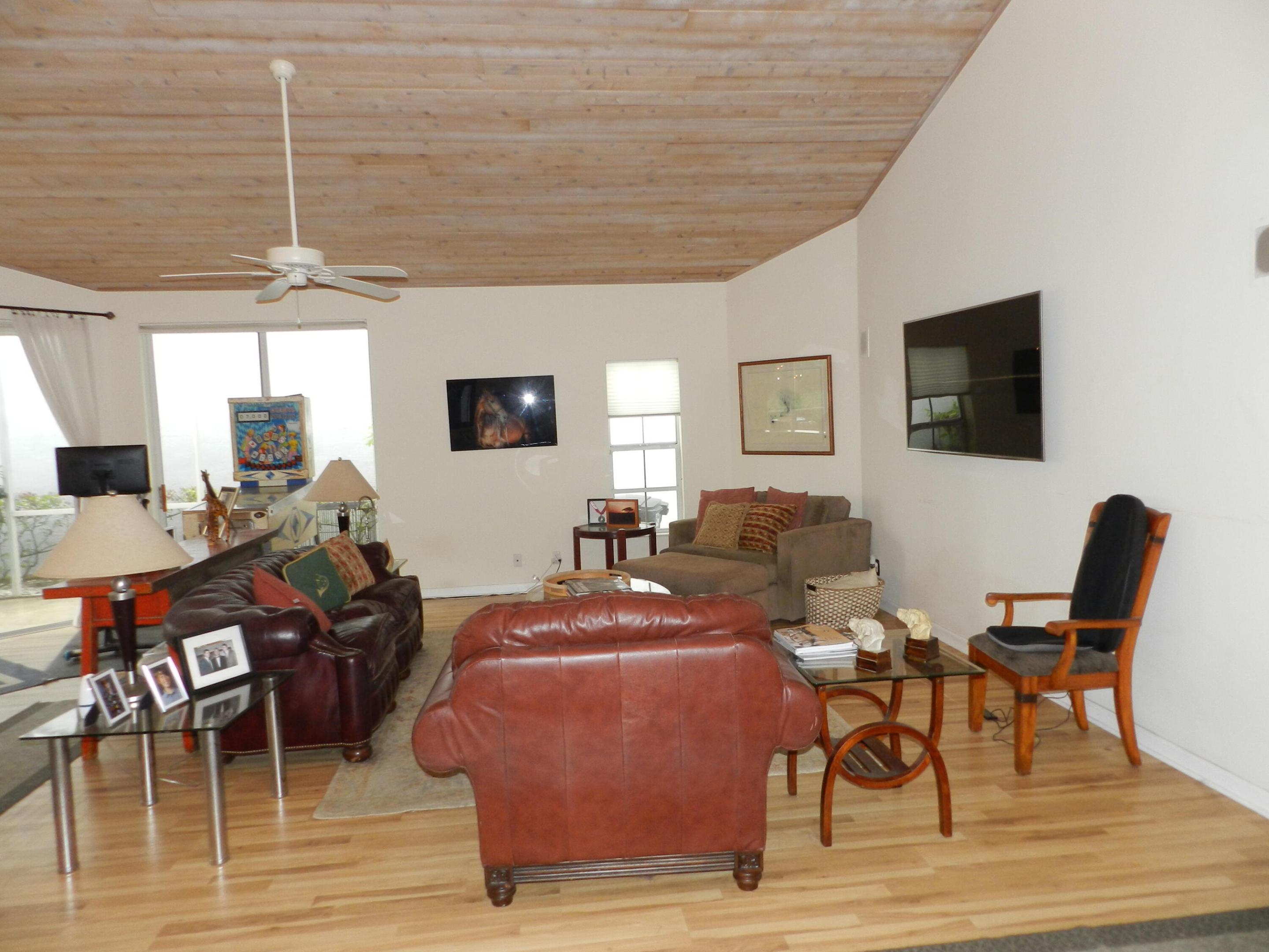 BREAKERS WEST 13 - Residential