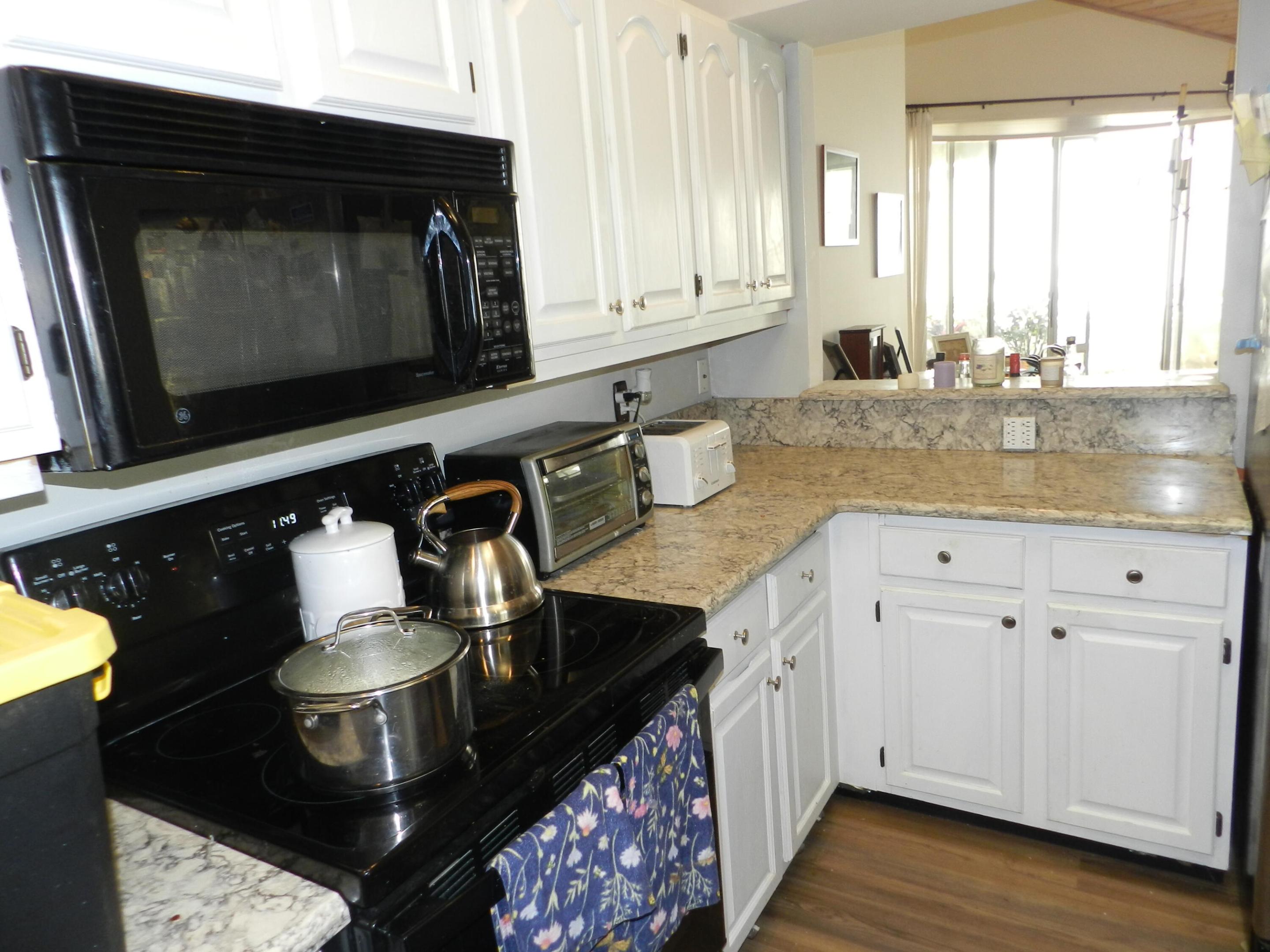 BREAKERS WEST 13 - Residential