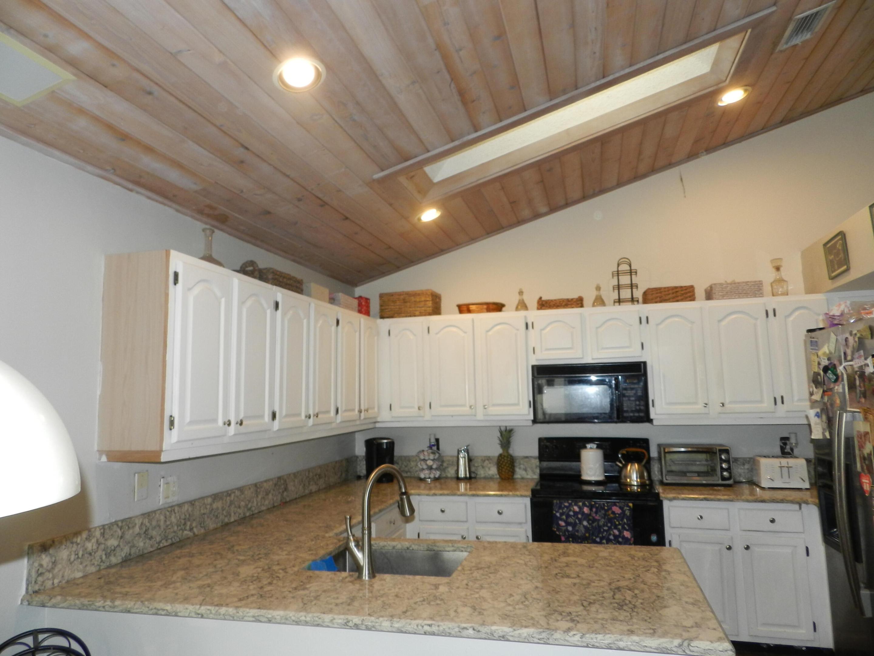 BREAKERS WEST 13 - Residential