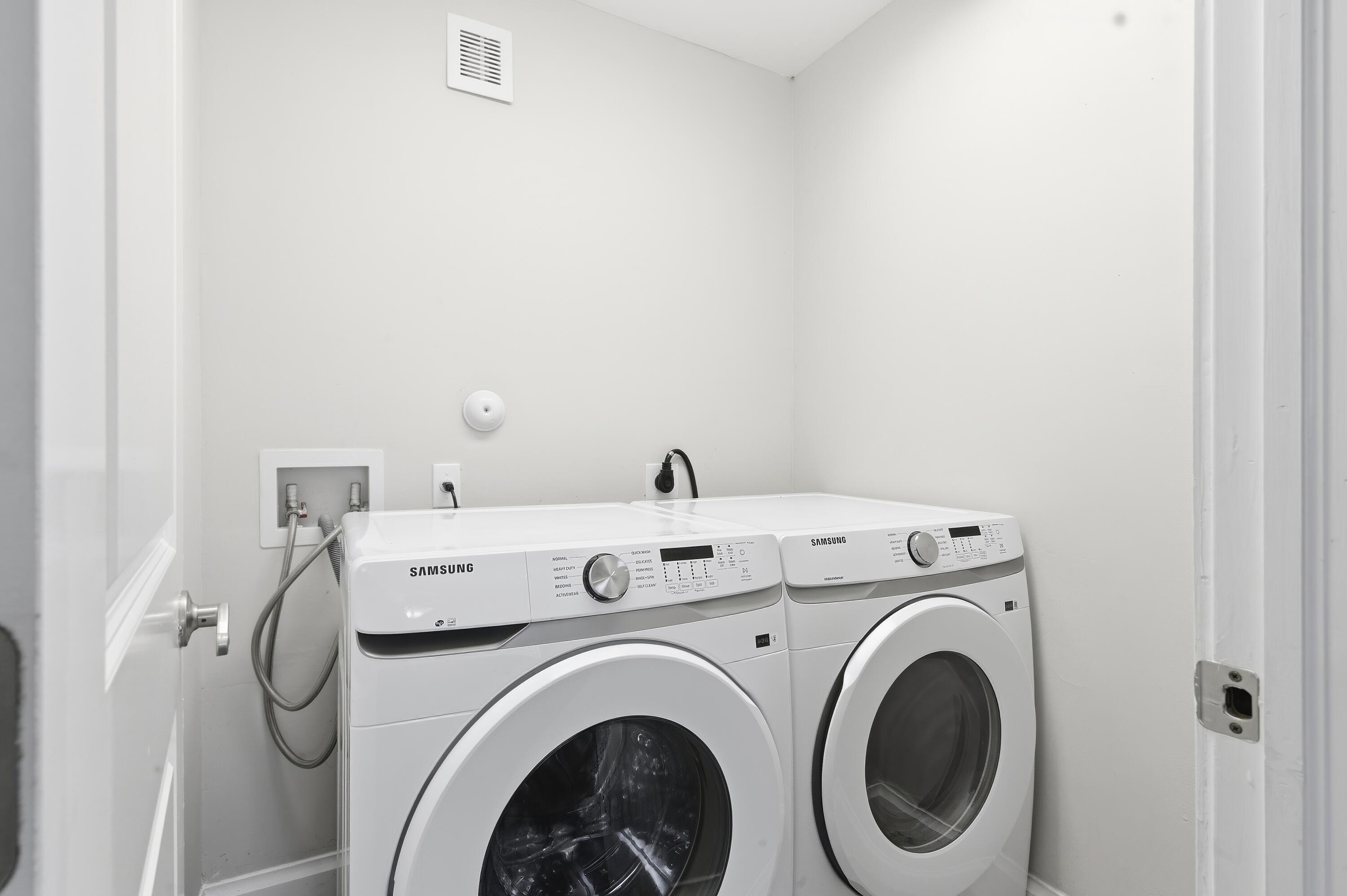 LAKE SHORE VILLAS - Residential