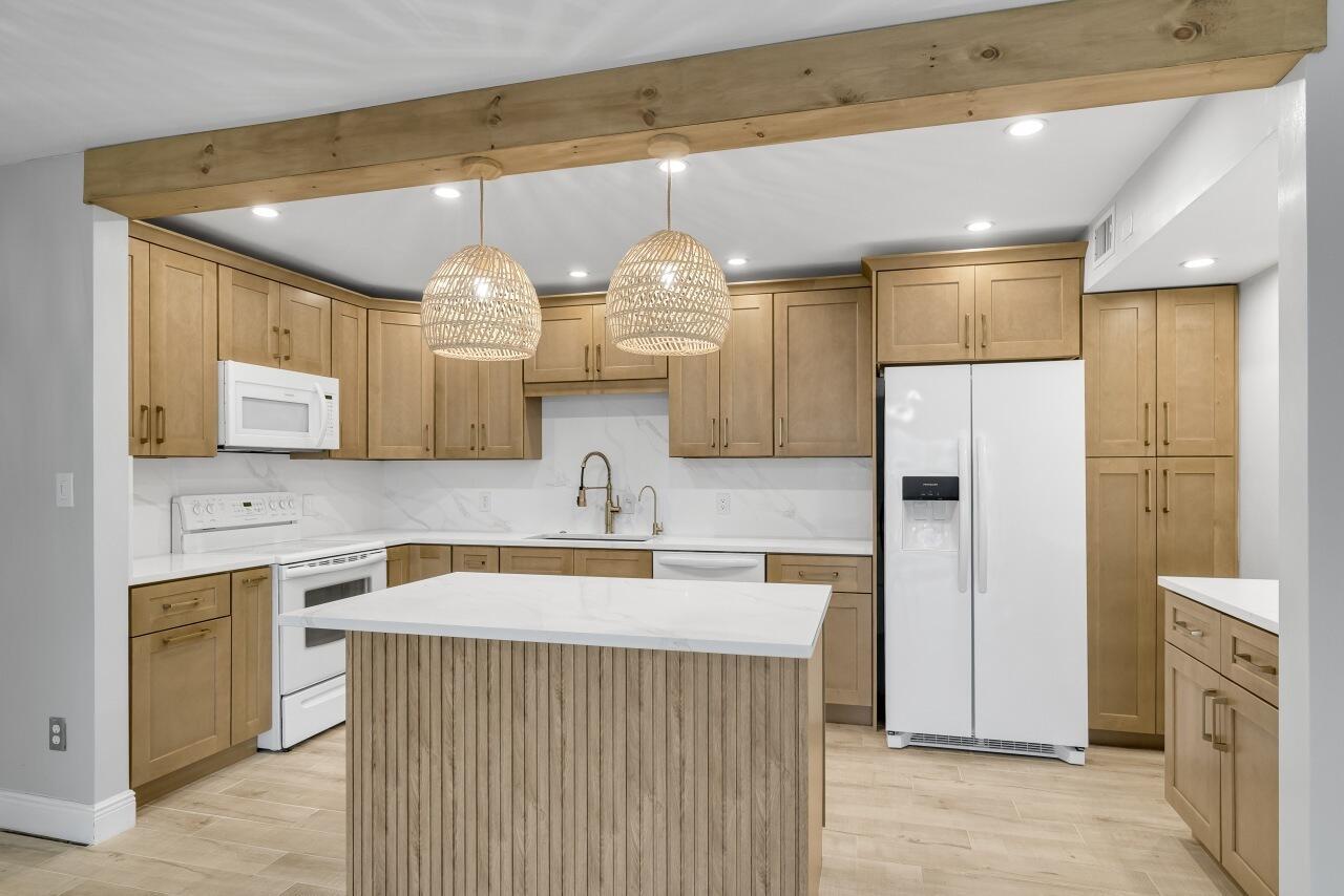 PINE RIDGE AT MARTIN DOWN - Residential Lease