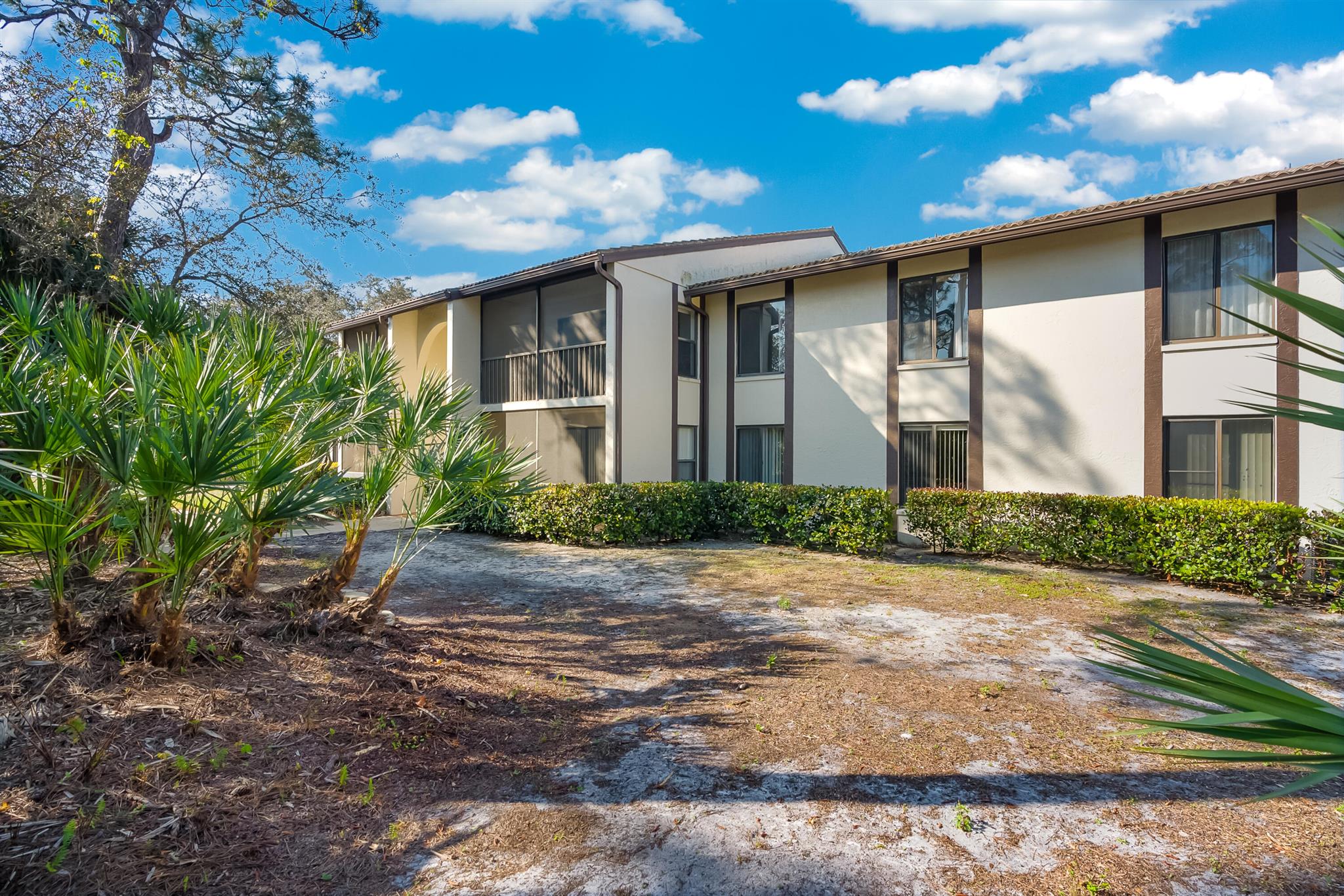 PINE RIDGE AT MARTIN DOWN - Residential Lease