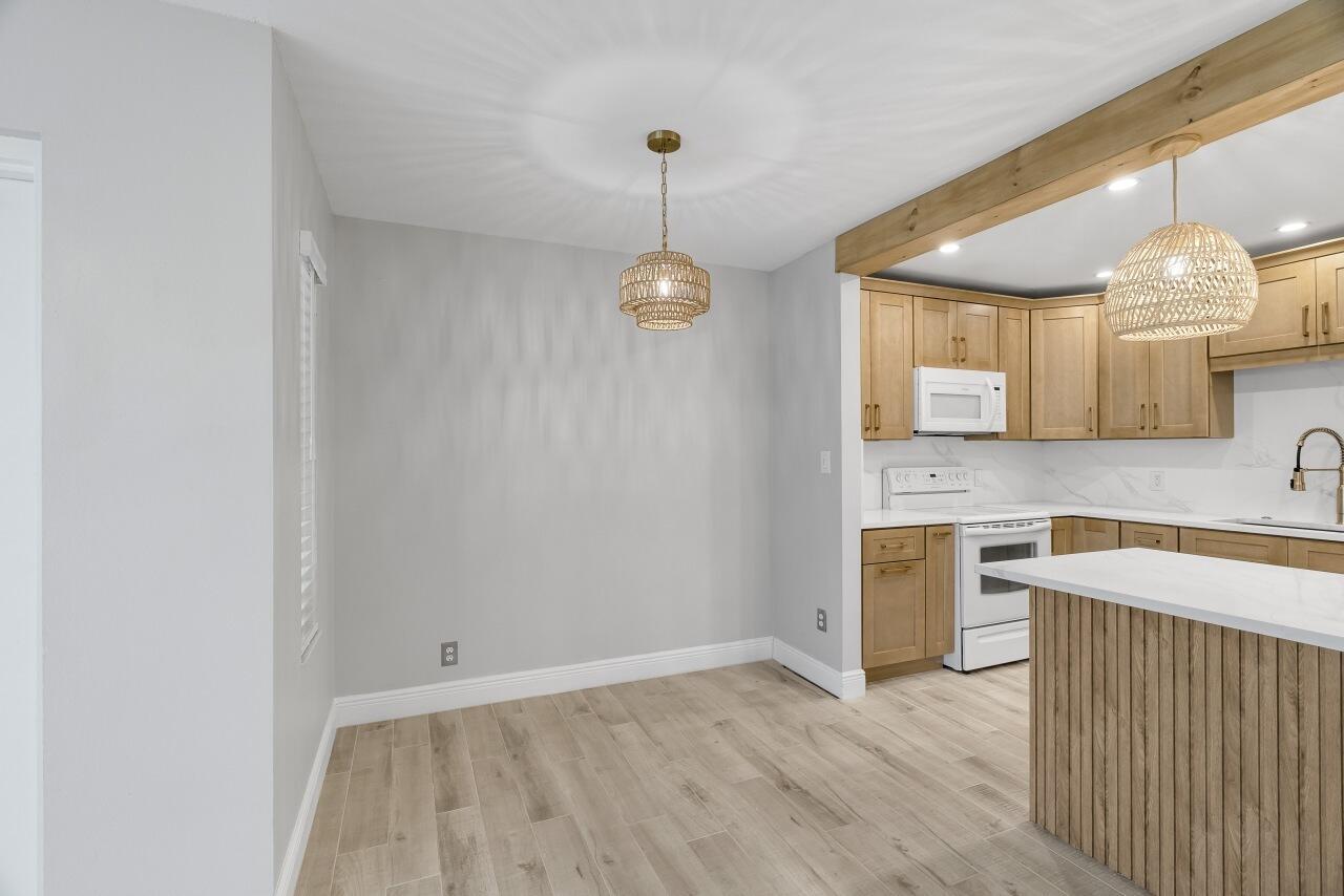 PINE RIDGE AT MARTIN DOWN - Residential Lease