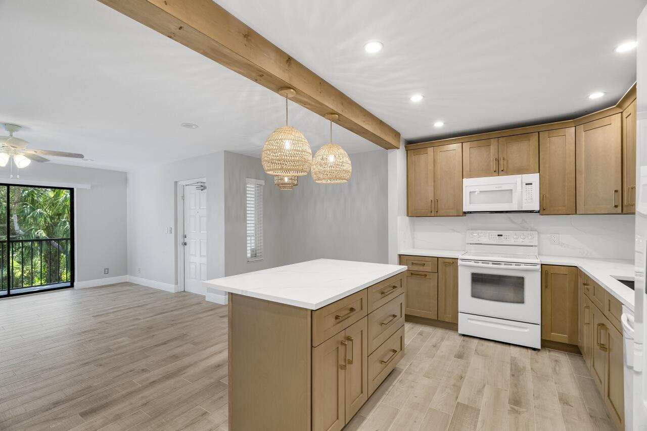 PINE RIDGE AT MARTIN DOWN - Residential Lease