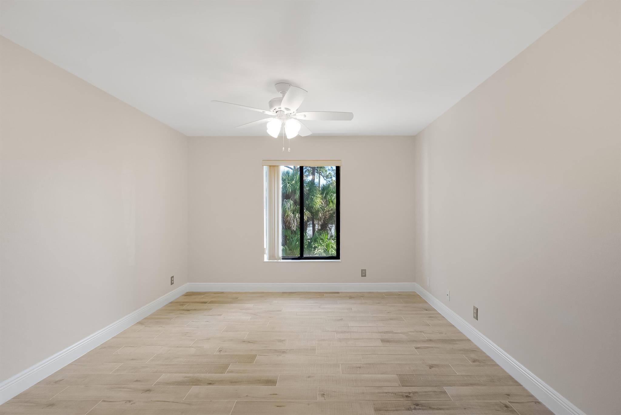 PINE RIDGE AT MARTIN DOWN - Residential Lease