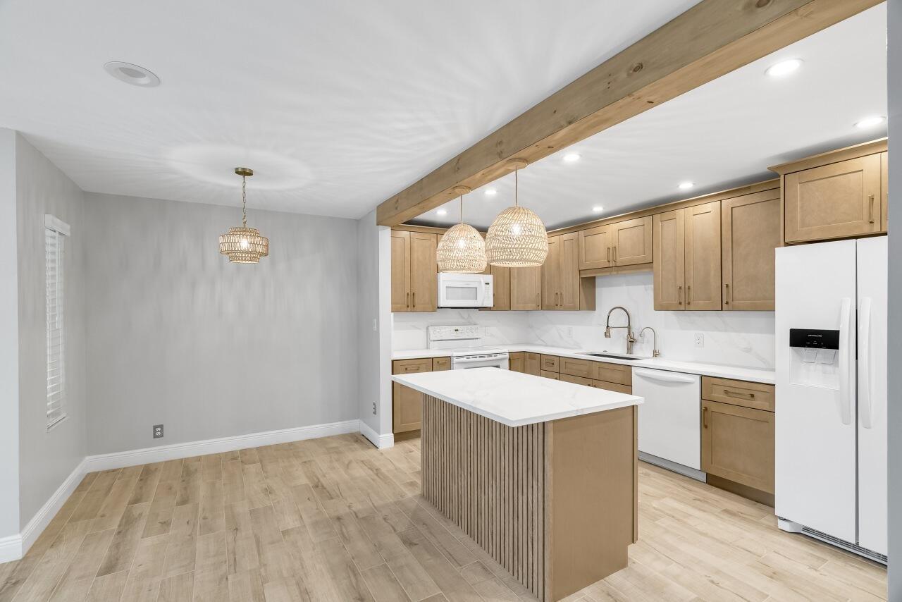 PINE RIDGE AT MARTIN DOWN - Residential Lease