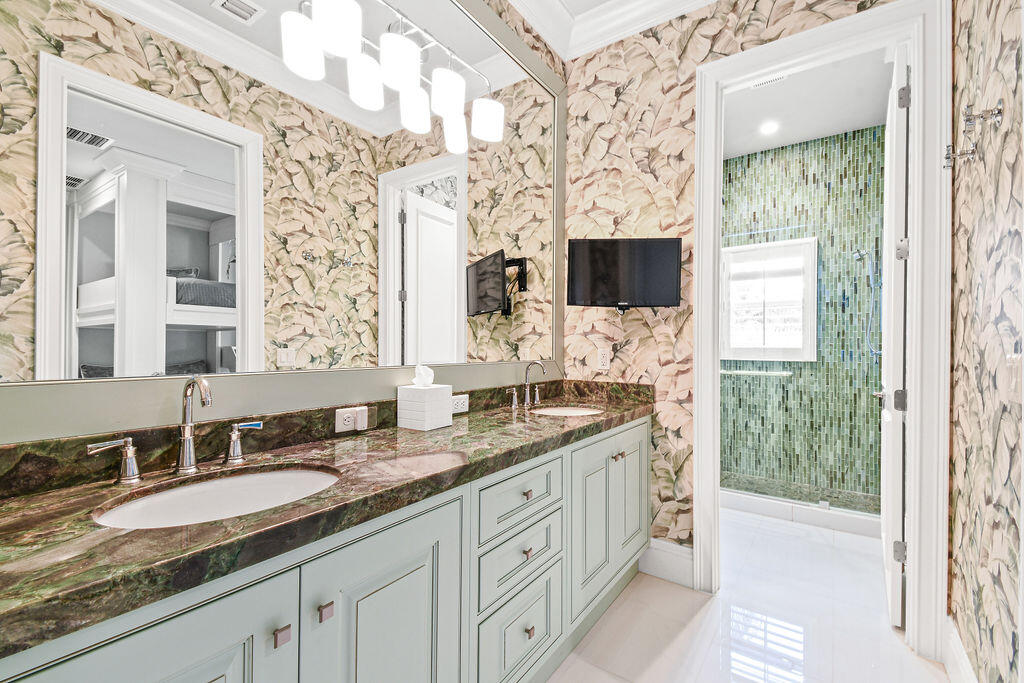 Frenchman's Harbor - Admi - Residential