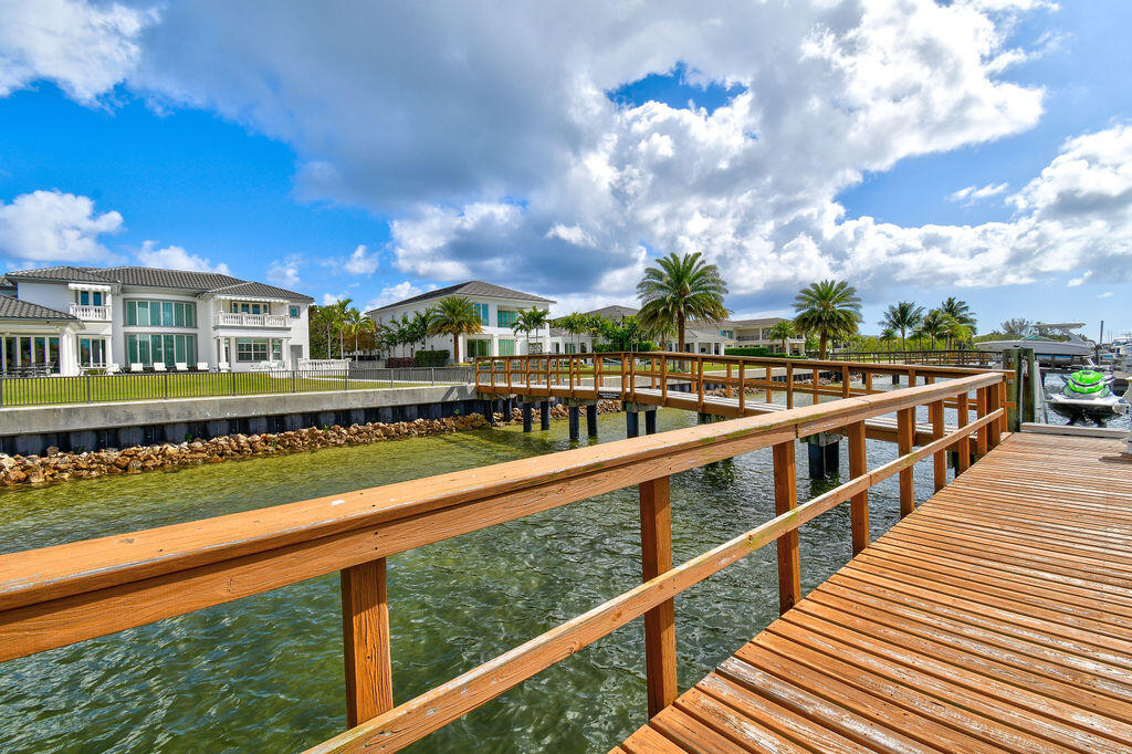 Frenchman's Harbor - Admi - Residential